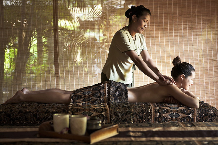 with a traditional Thai massage. ✔ Take on the challenge of Muay Thai, Thai...