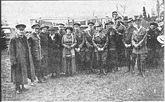   Group of dignitaries including Col Young, Major Lewis and Anglican Archbishop.  [Tasmanian Mail 8th August 1918 p18] 