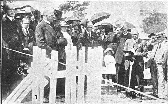   Governor Sir Francis Newdegate giving his speech.  [Tasmanian Mail 20th February 1919 p18] 