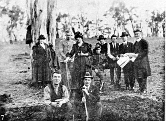   Group preparing spot for Monks' tree, 18/7/1918.&nbsp;  [Weekly Courier 25th July 1918 p21] 
