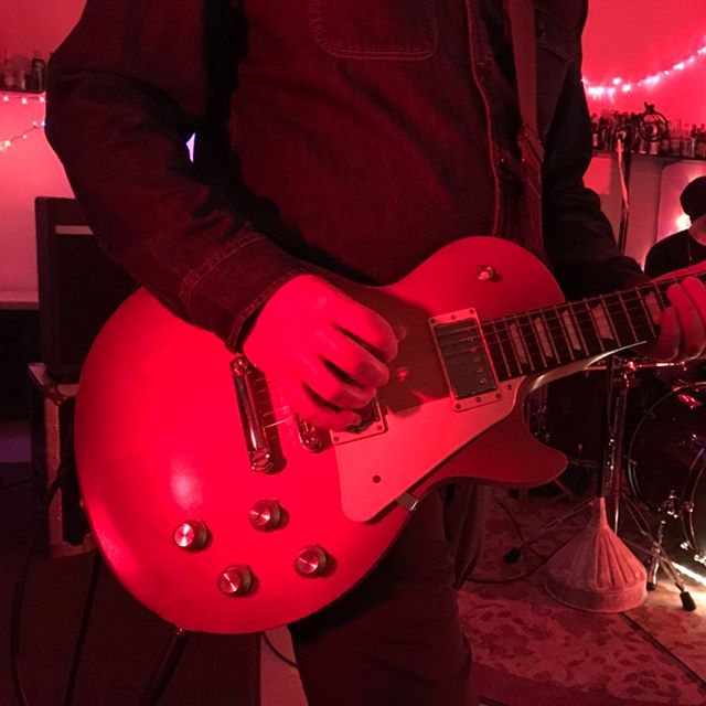 #gibson #lespaul #honeyburst