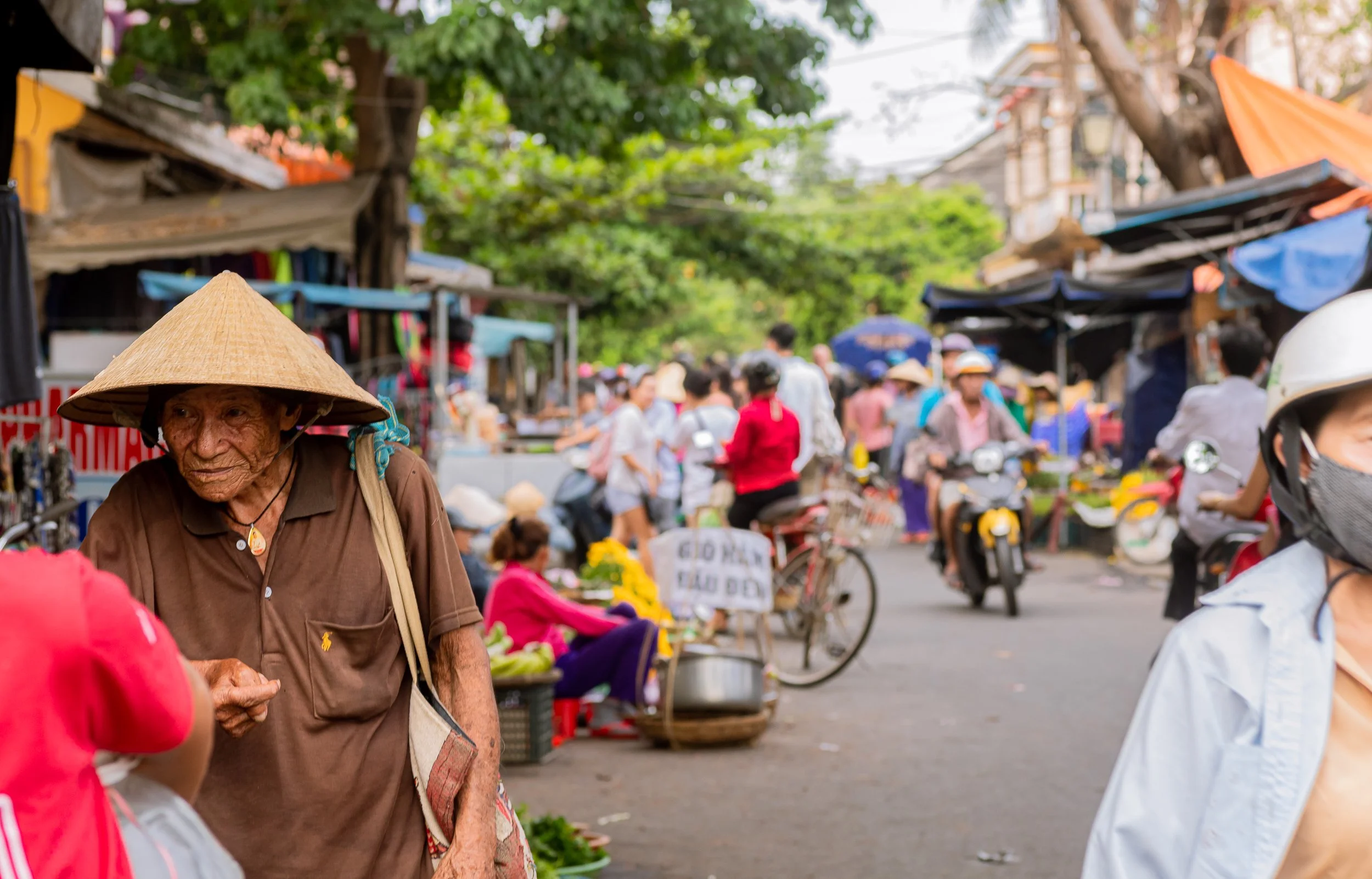 People in space-asia.JPG