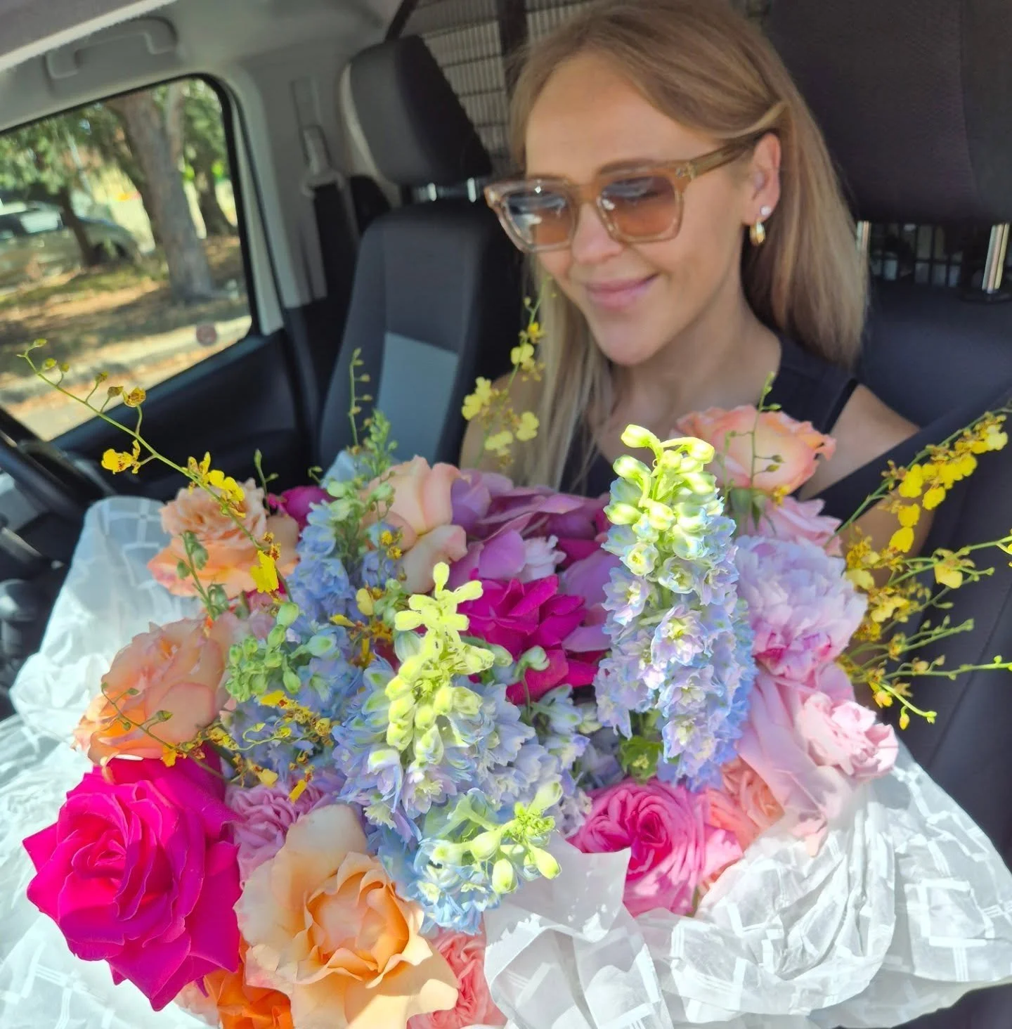 Deliveries we love the best🩷
✨️Bridal bouquets
✨️Wedding florals of your dreams

BTS The neatest van tetras yet

Hand crafted beauties, delivered with love for the best moments in your life x

www.darlingevents.com.au 
hello@darlingevents.com.au 

#