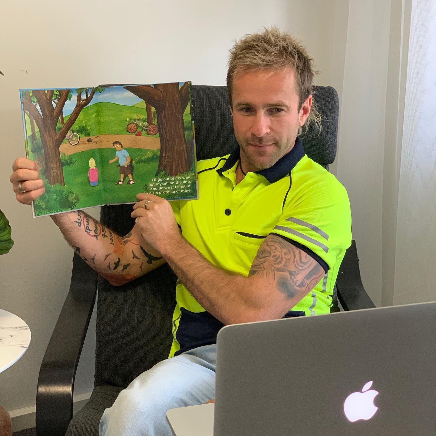 On FRIDAY I had such an FUN time having been GIFTED the OPPORTUNITY to do a LIVE STORY TIME reading to the KIDS of Knox Central Primary School.

It was a bit SPECIAL as it was the FIRST TIME I&rsquo;ve read my children&rsquo;s book A HERO BORN to a g