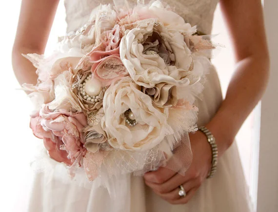 bride holding a bouquet