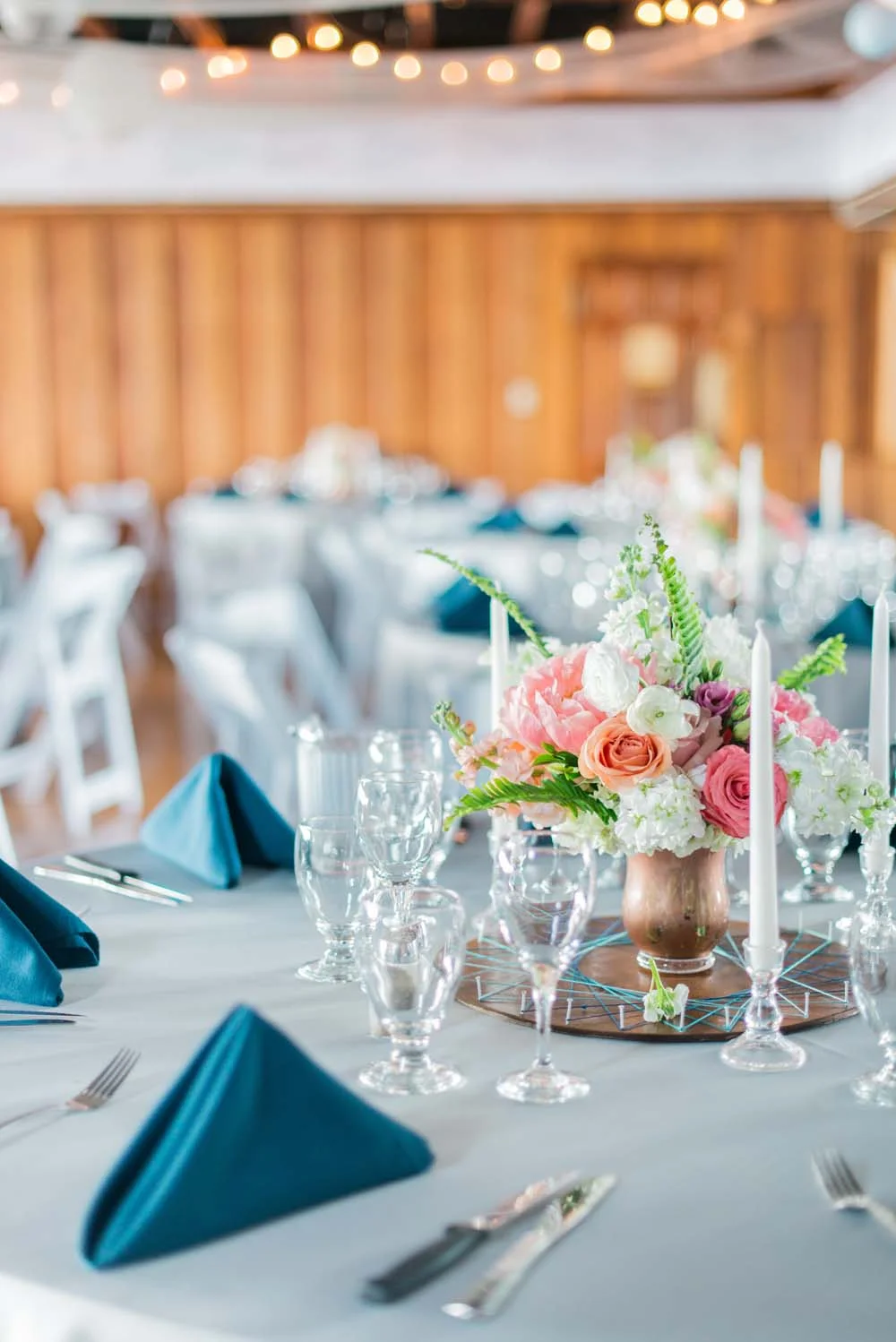 colourful-yacht-club-wedding-ottawa-021.jpg