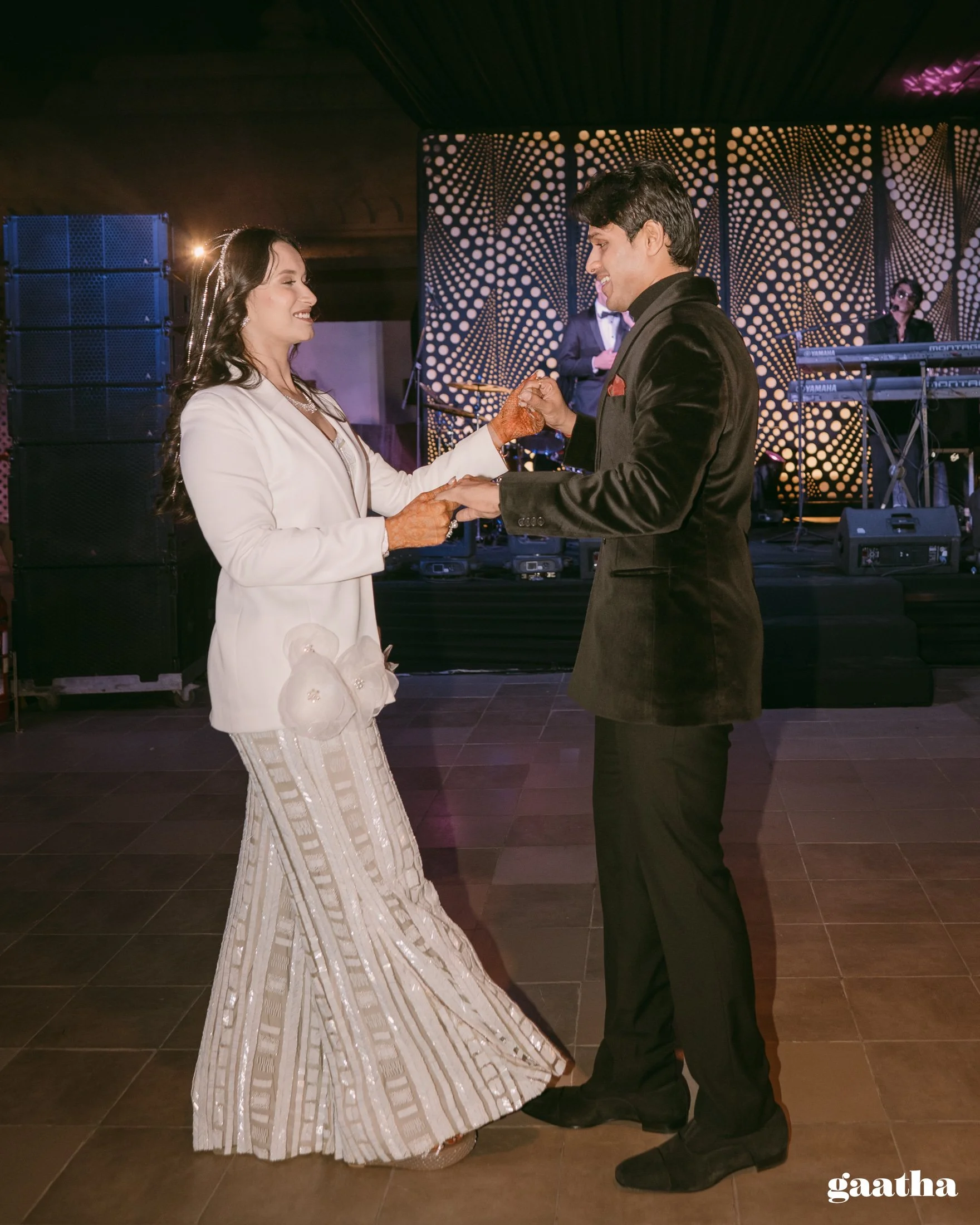 Pratiksha & Atul-1672.jpg