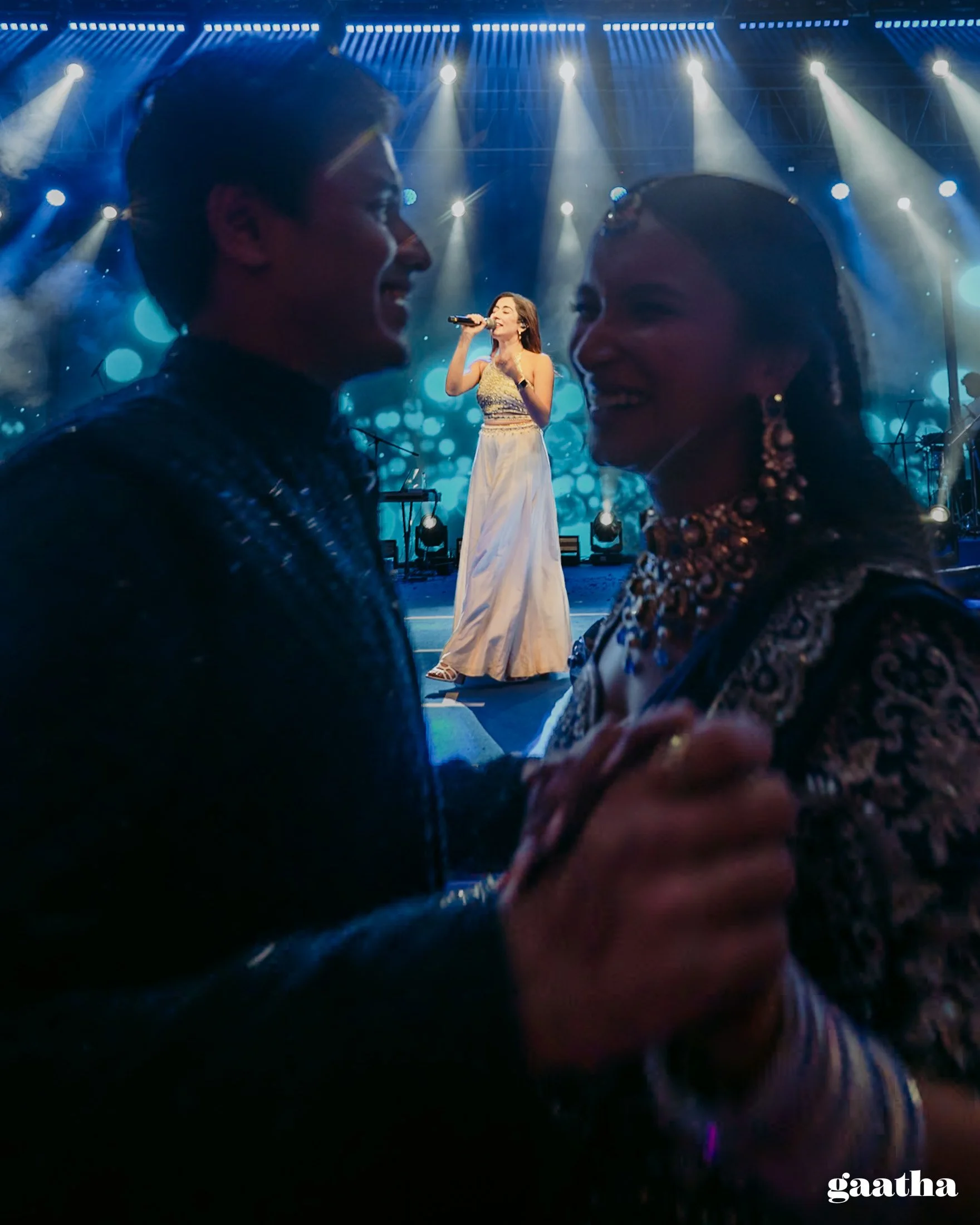 Pratiksha & Atul-22484 (1).jpg