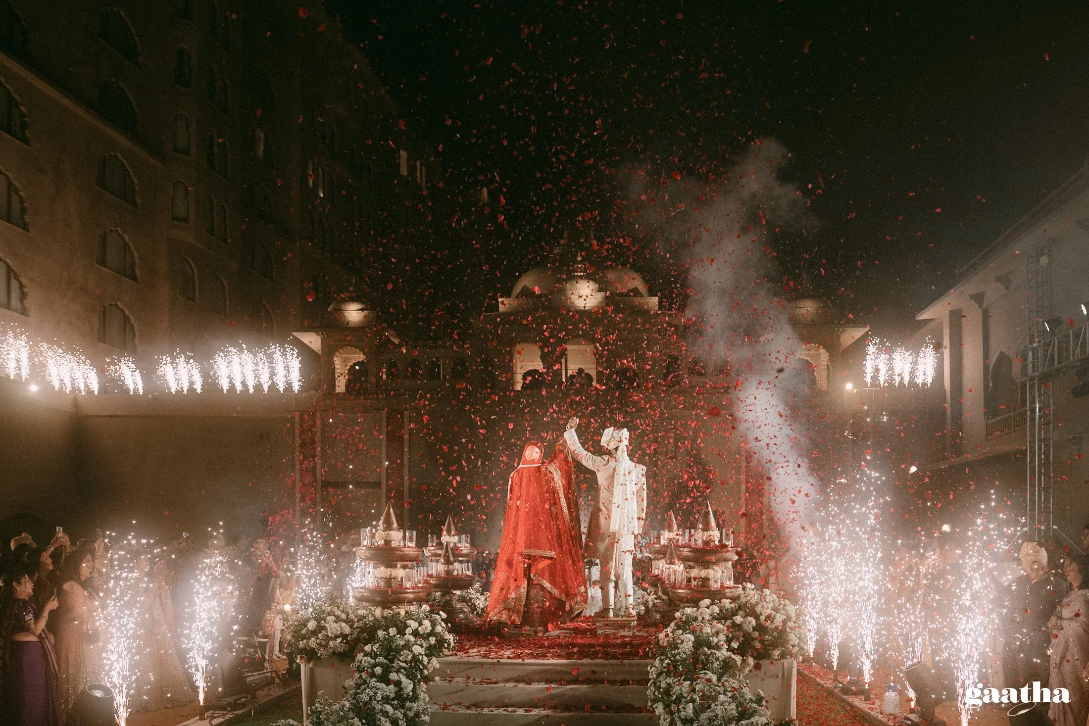 Pratiksha & Atul-40469.jpg