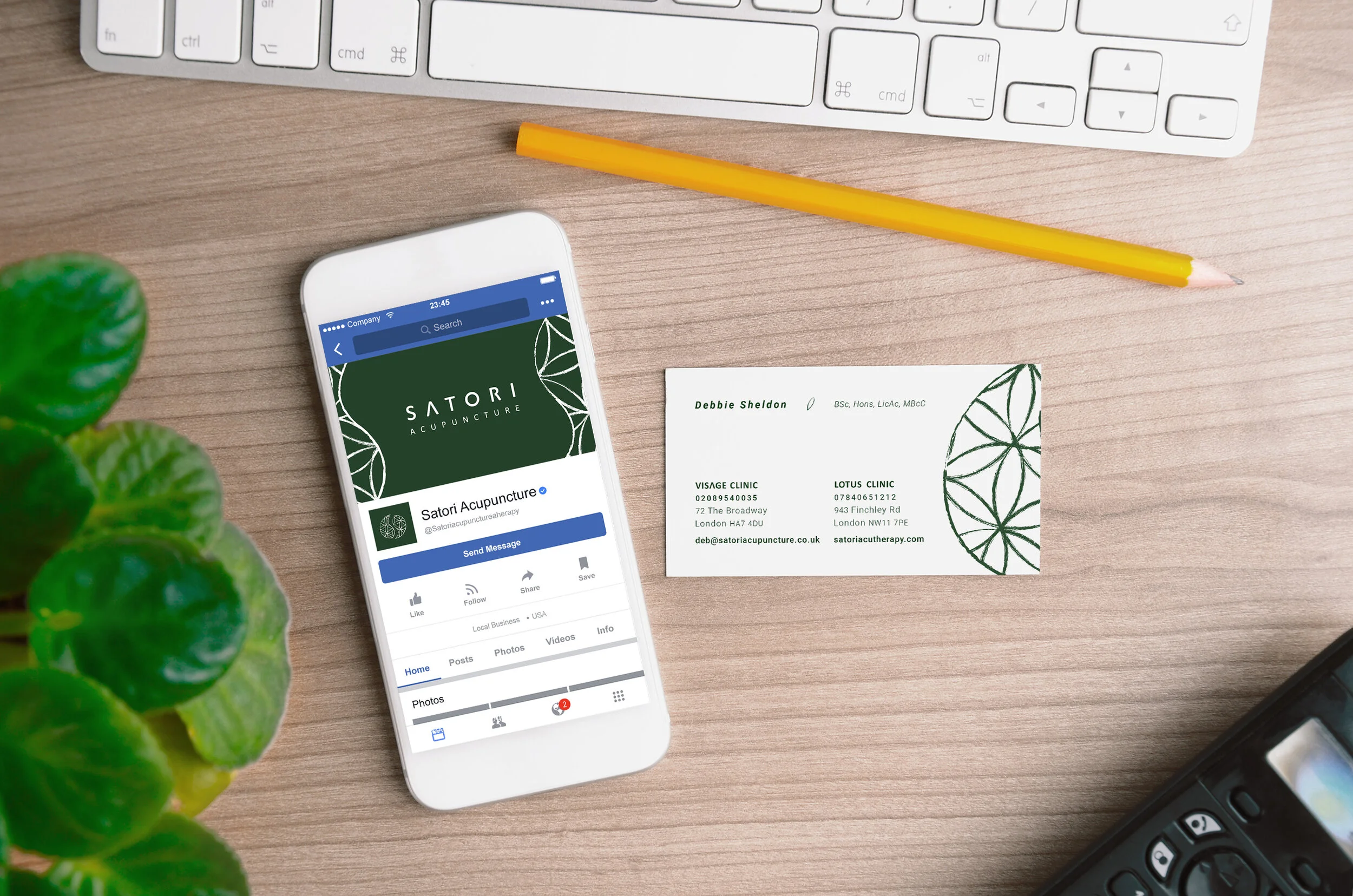 Free-Smartphone-with-Business-Card.jpg