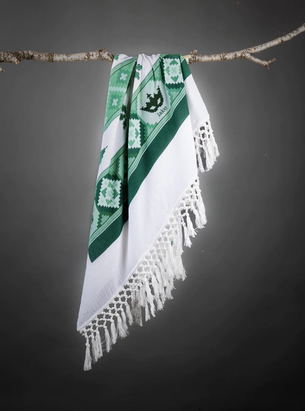 13 JADOO-WHITEW_MONOGREEN_1.jpg