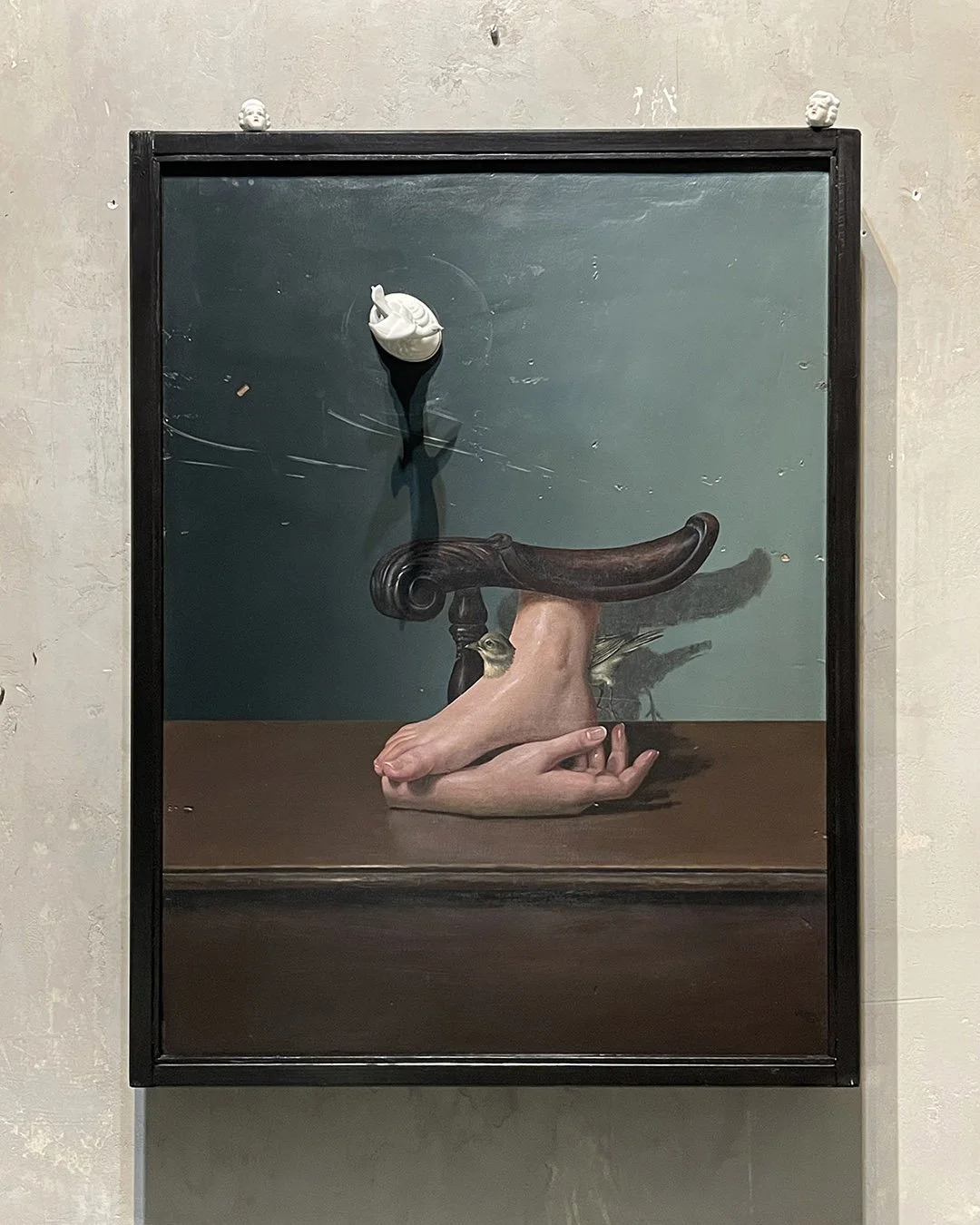 Virgilio Rospigliosi Rapporto sessuale consensuale, 80x60x20, acrilico su legno e porcellana 3.jpg