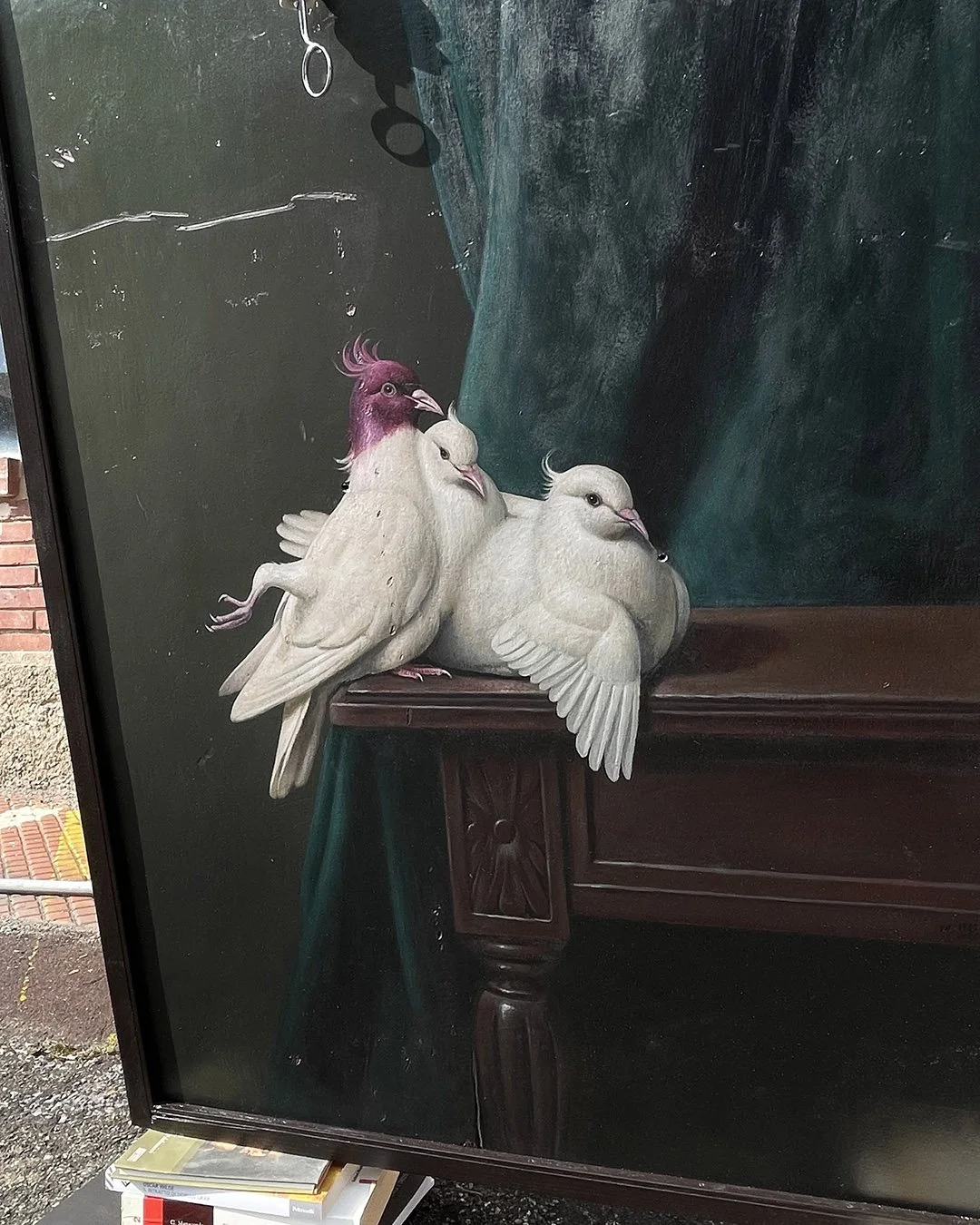 Virgilio Rospigliosi. residuo di cultura in bilico e defunzionalizzazione. 1985-2025 installazione performativa di 45 minuti dimensioni reali. dipinto 110x70, libri, porcellana e corda 1.jpg