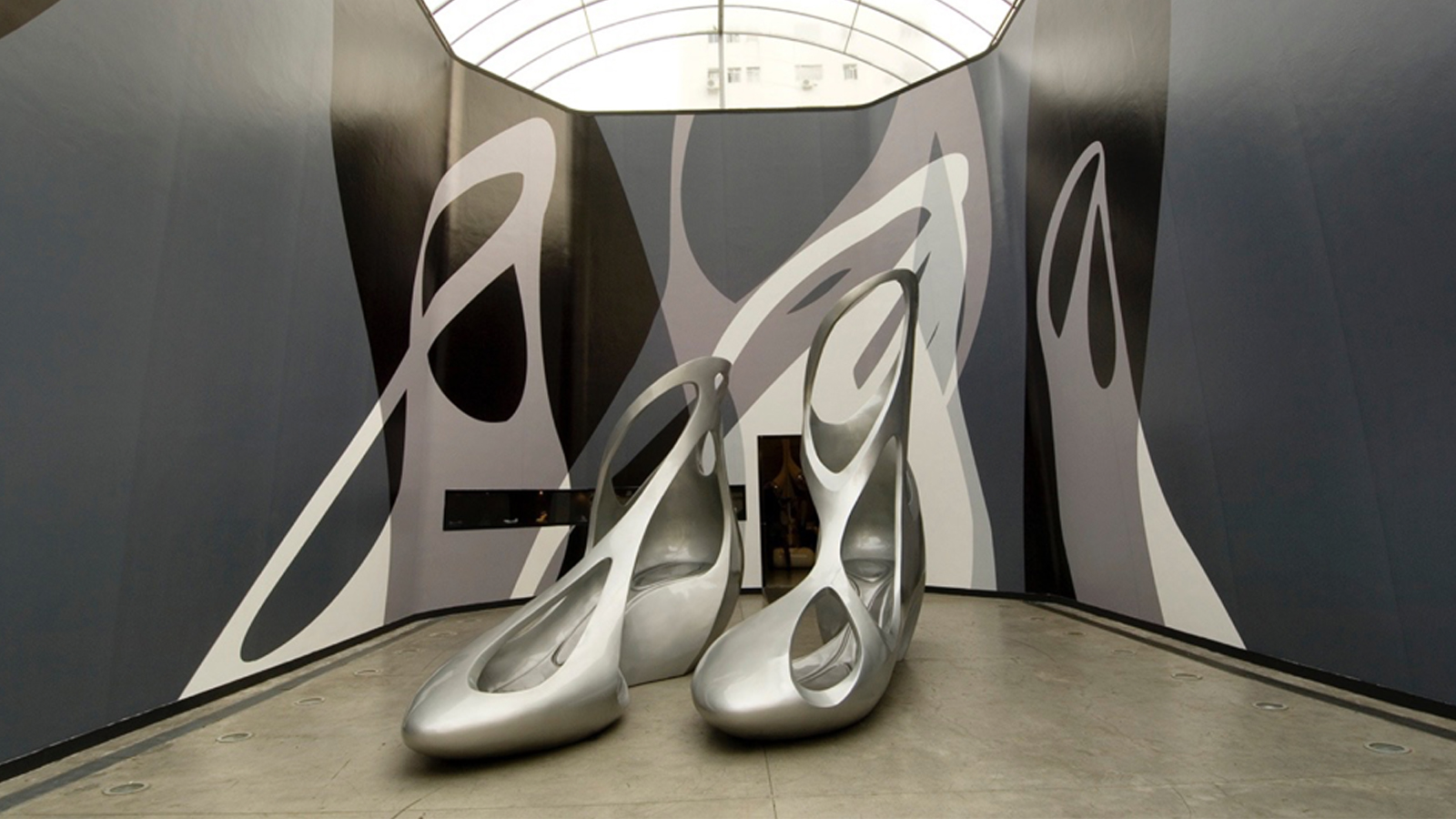 Imagens_site_darwin_Melissa+Zaha_Hadid_0005_Layer 1.jpg