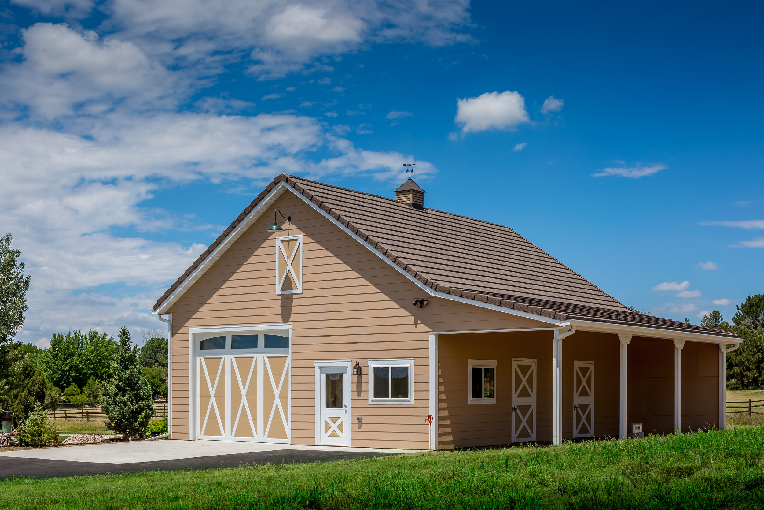 Horse_Pole_Barn_218867.jpg