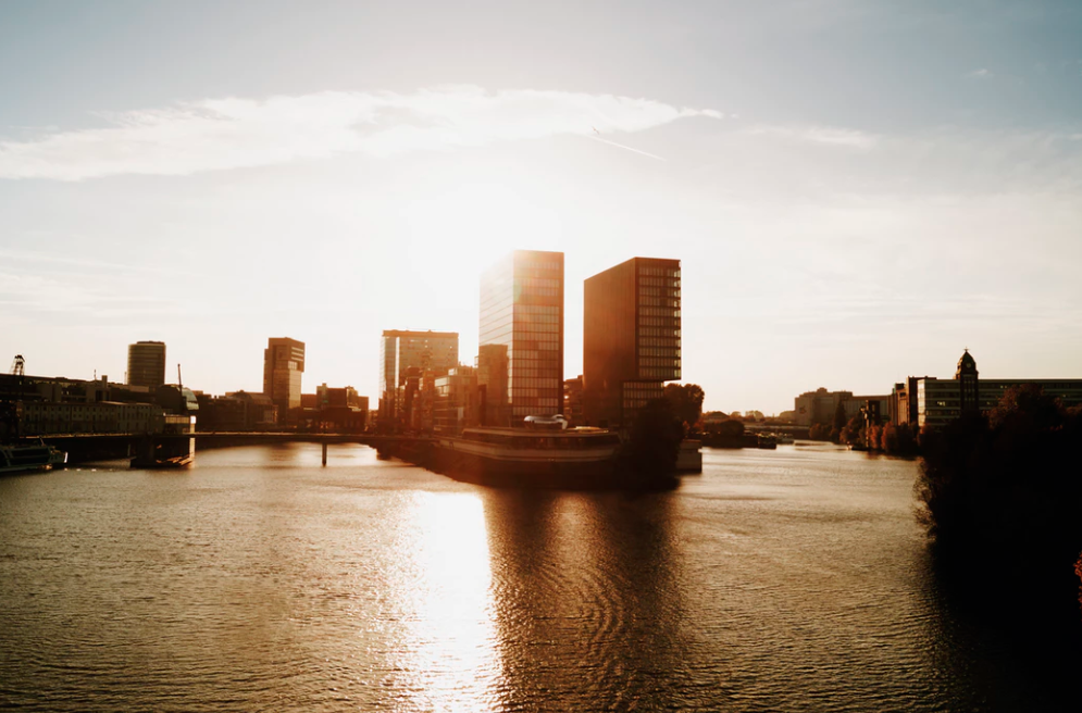 DÜSSELDORF OFFICE