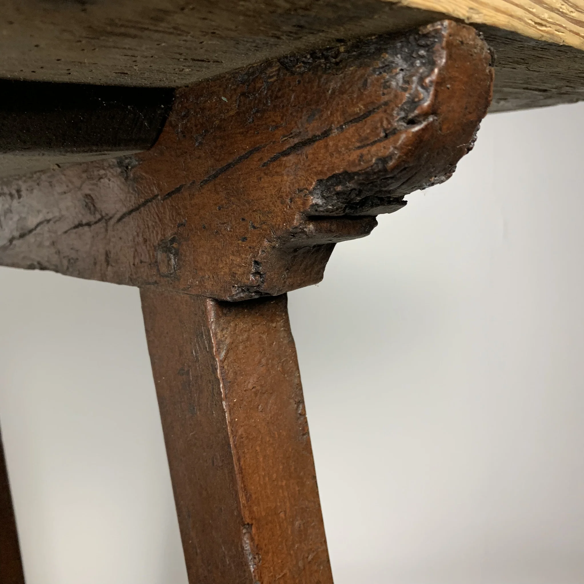 tavern table detail