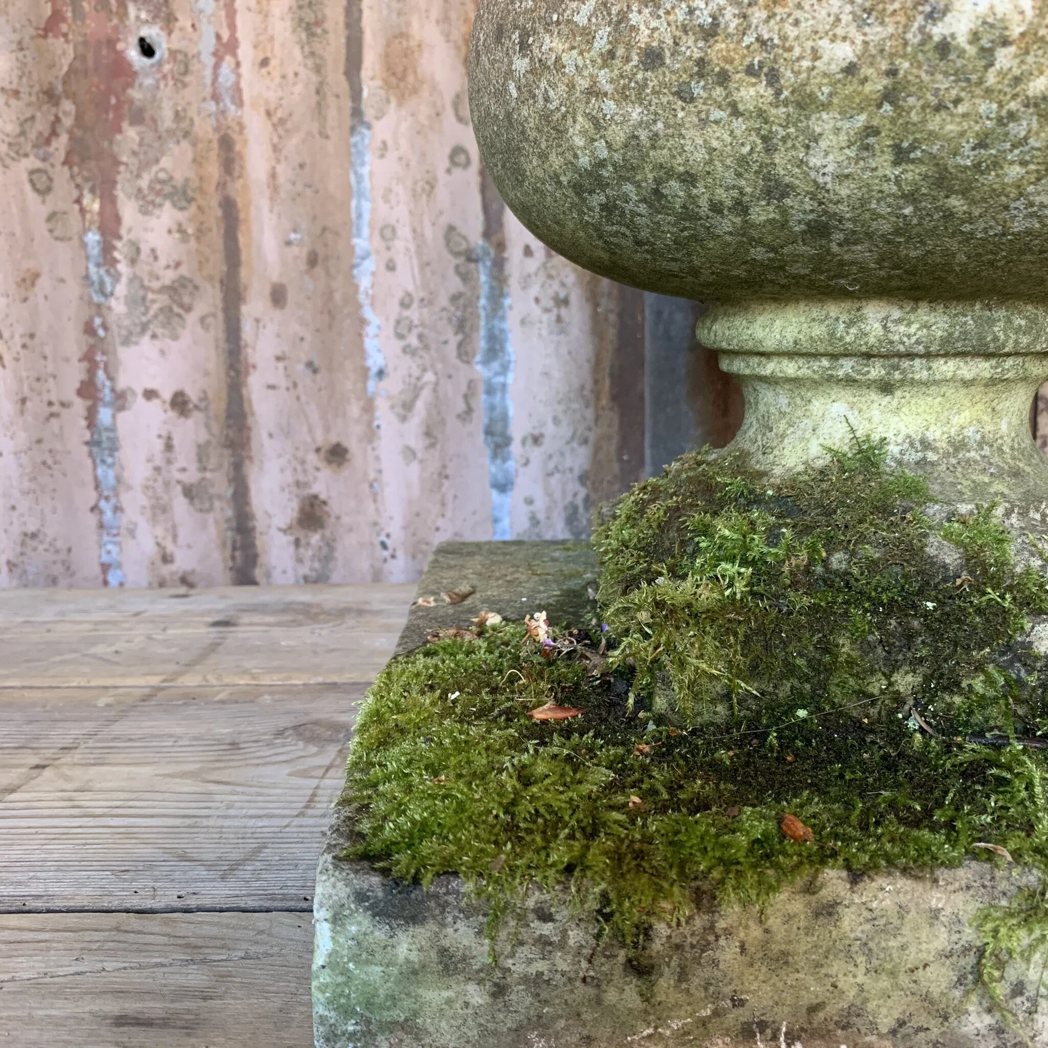marble garden urn 