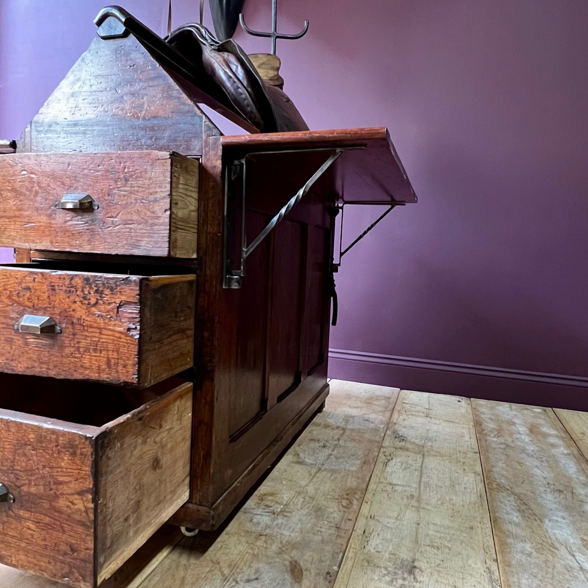 Extremely rare 19th Century Saddle Rack by Musgrave and Company of Ireland