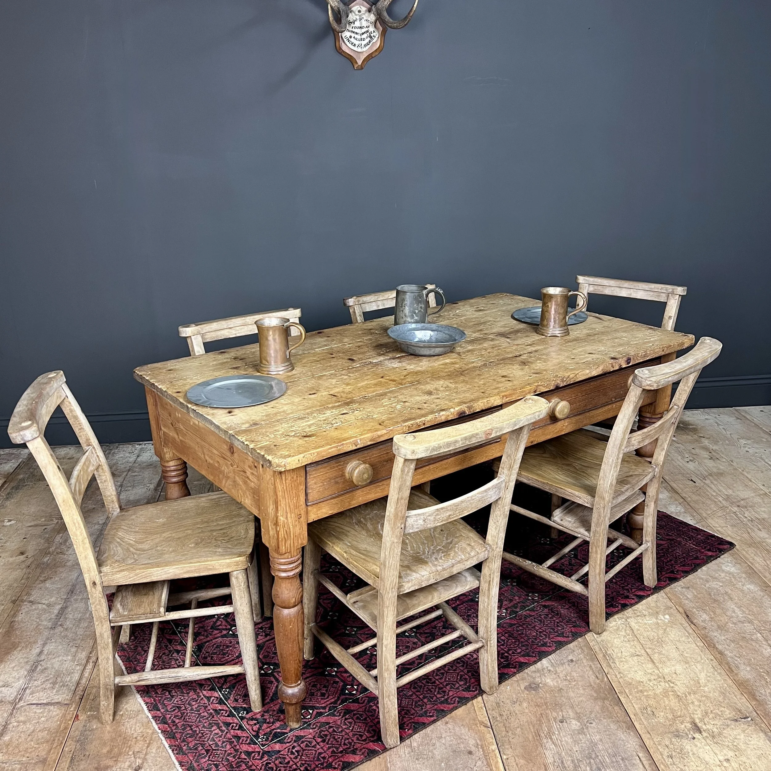 Victorian Scrub Top Pine Table