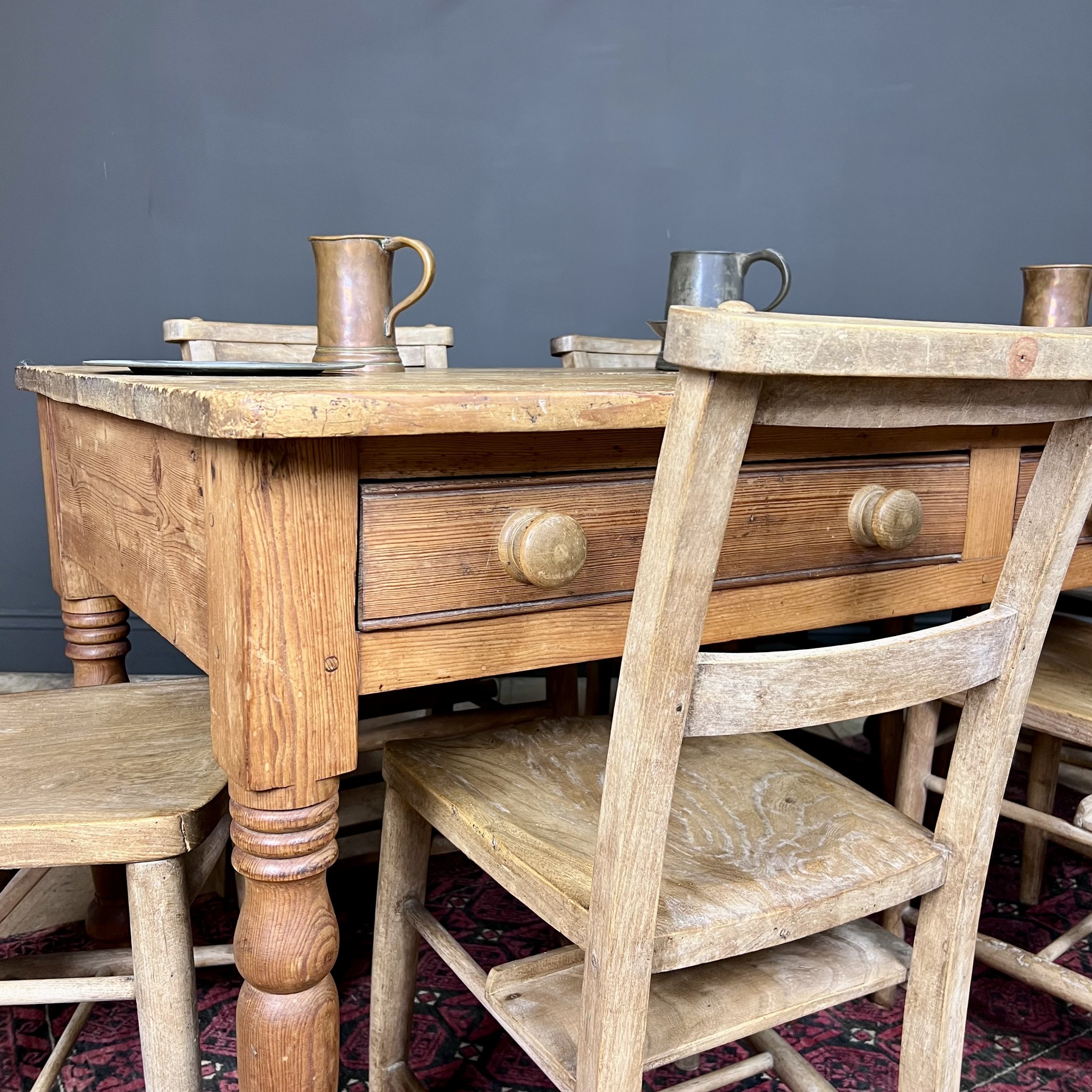 Victorian Scrub Top Pine Table