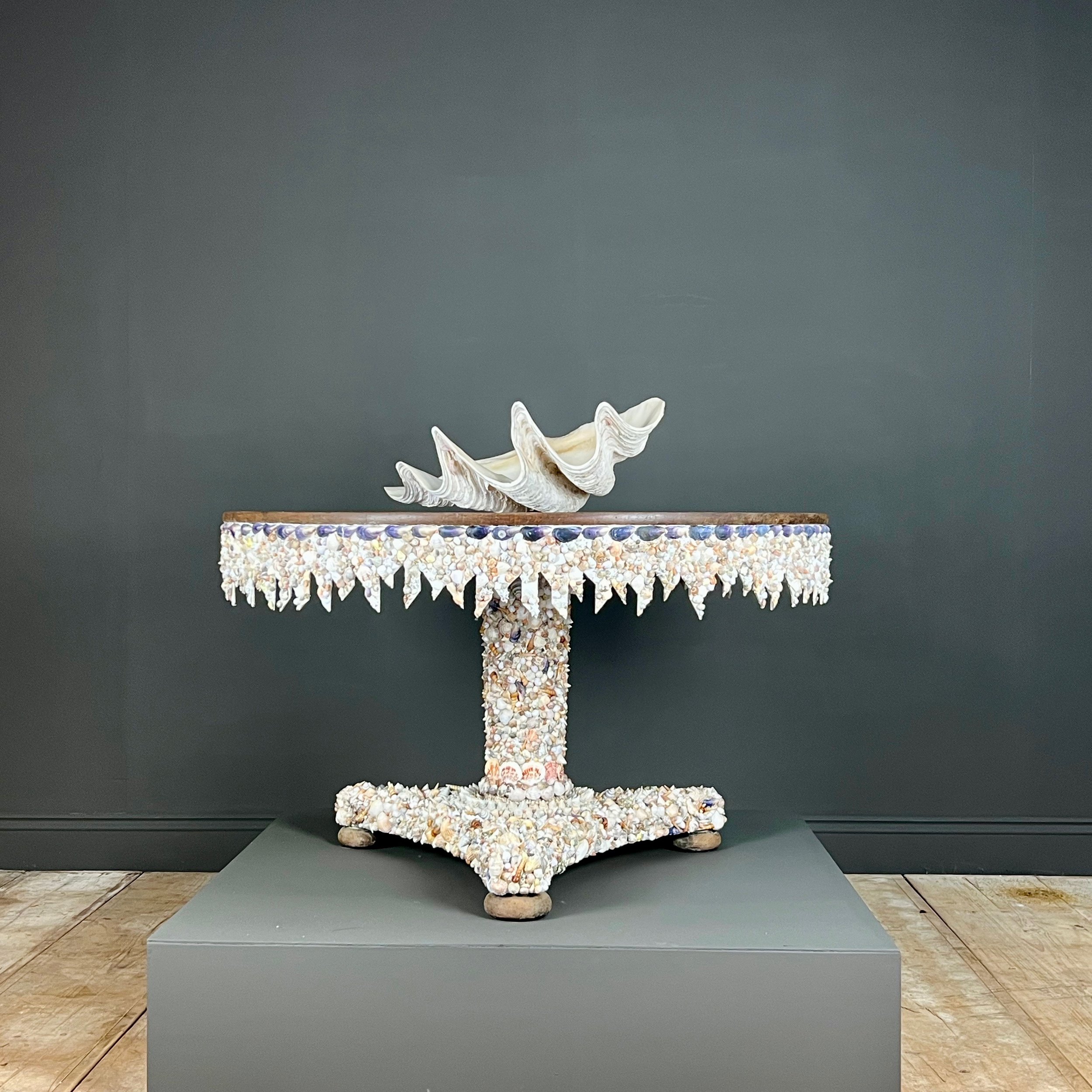 Large 19th Century Tilt Top Centre Table encrusted with sea shells
