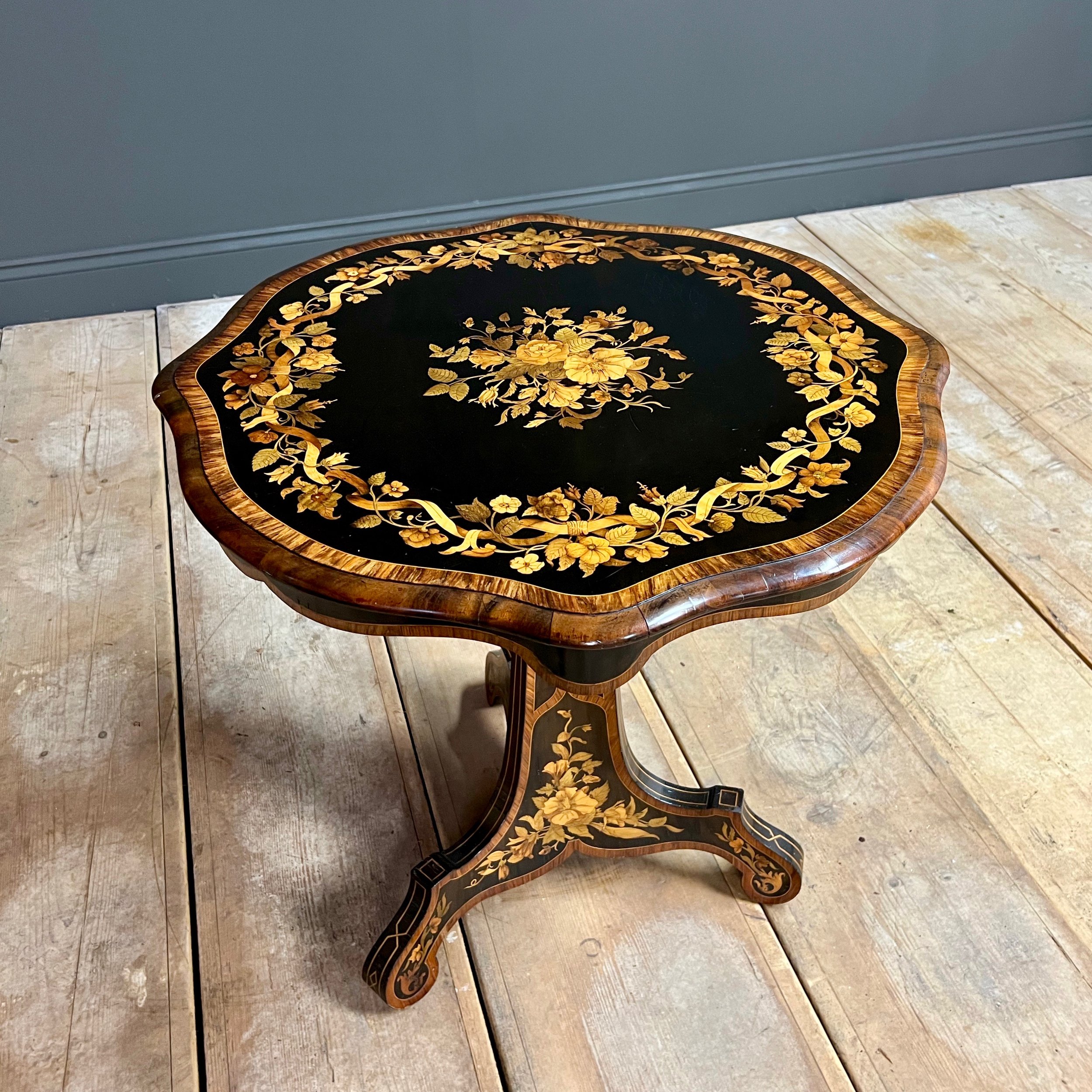 Rare mid 19th Century specimen wood marquetry occasional table
