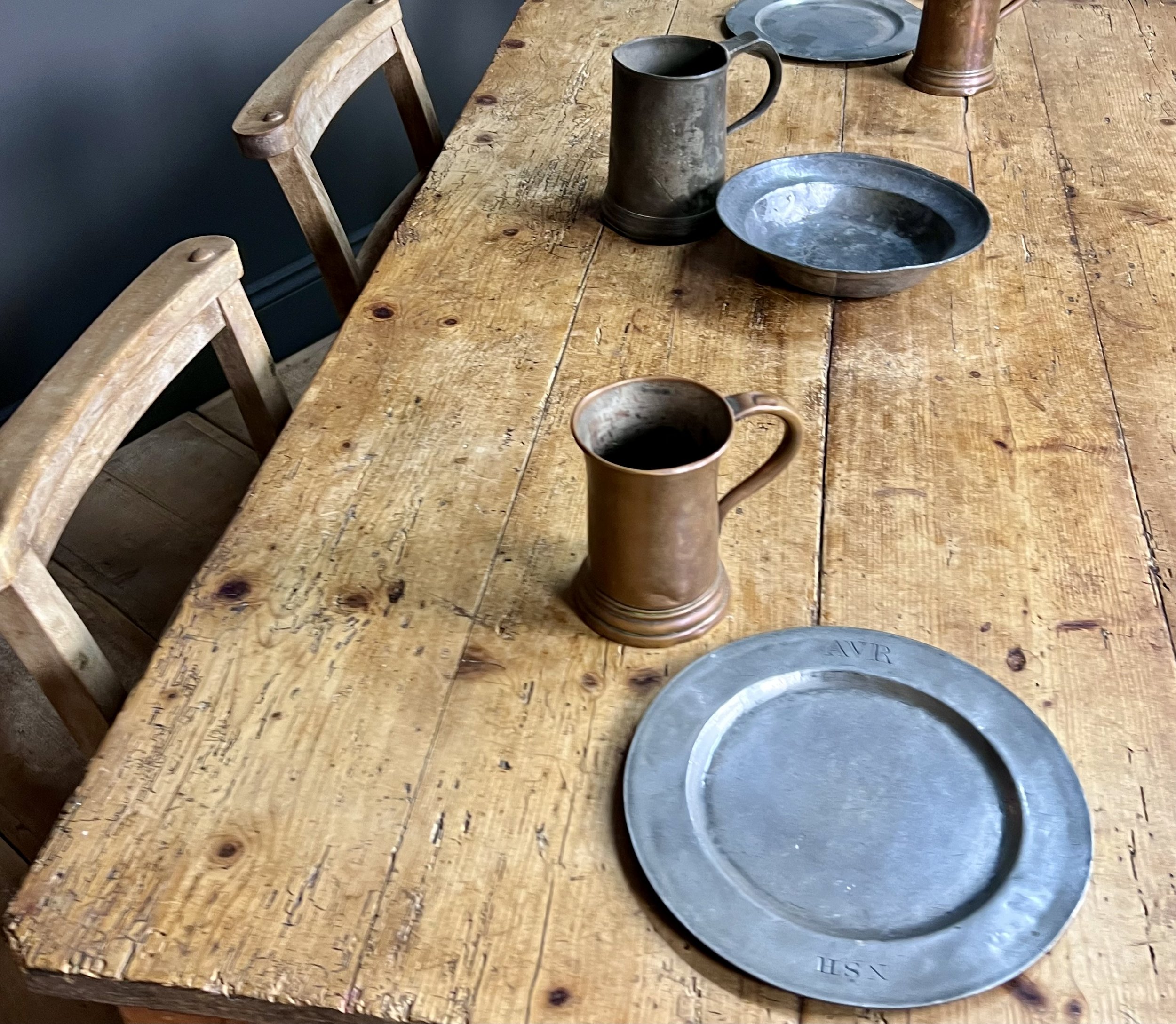 Victorian Scrub Top Pine Table