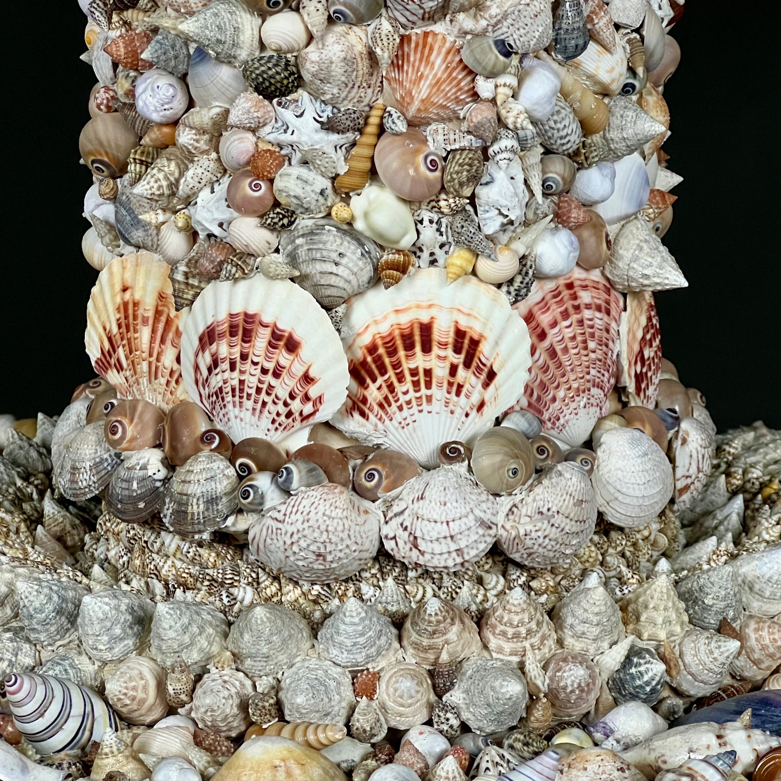 Large 19th Century Shell Tilt Top Centre Table
