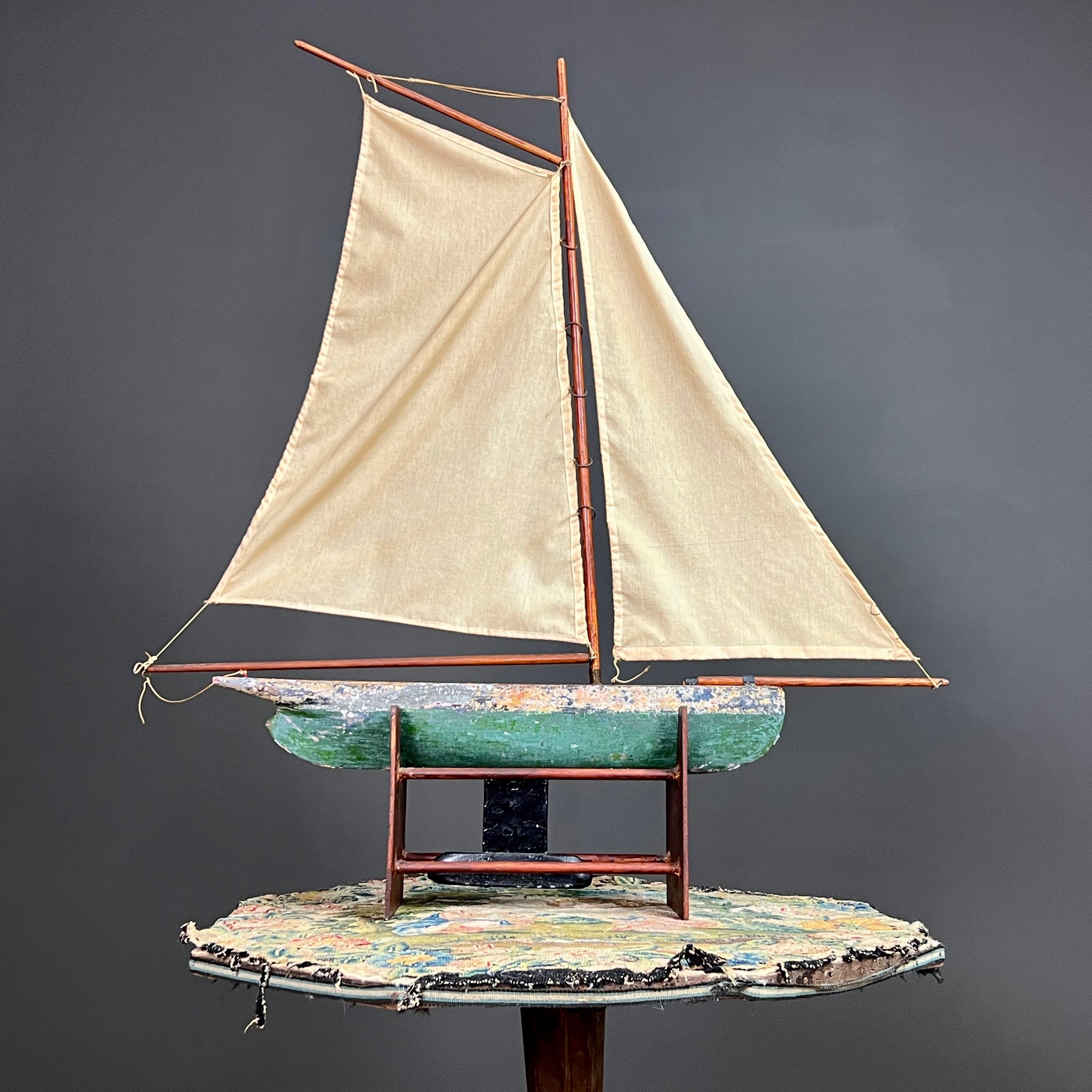 Edwardian pond yacht of good scale with a lovely “chippy” patina