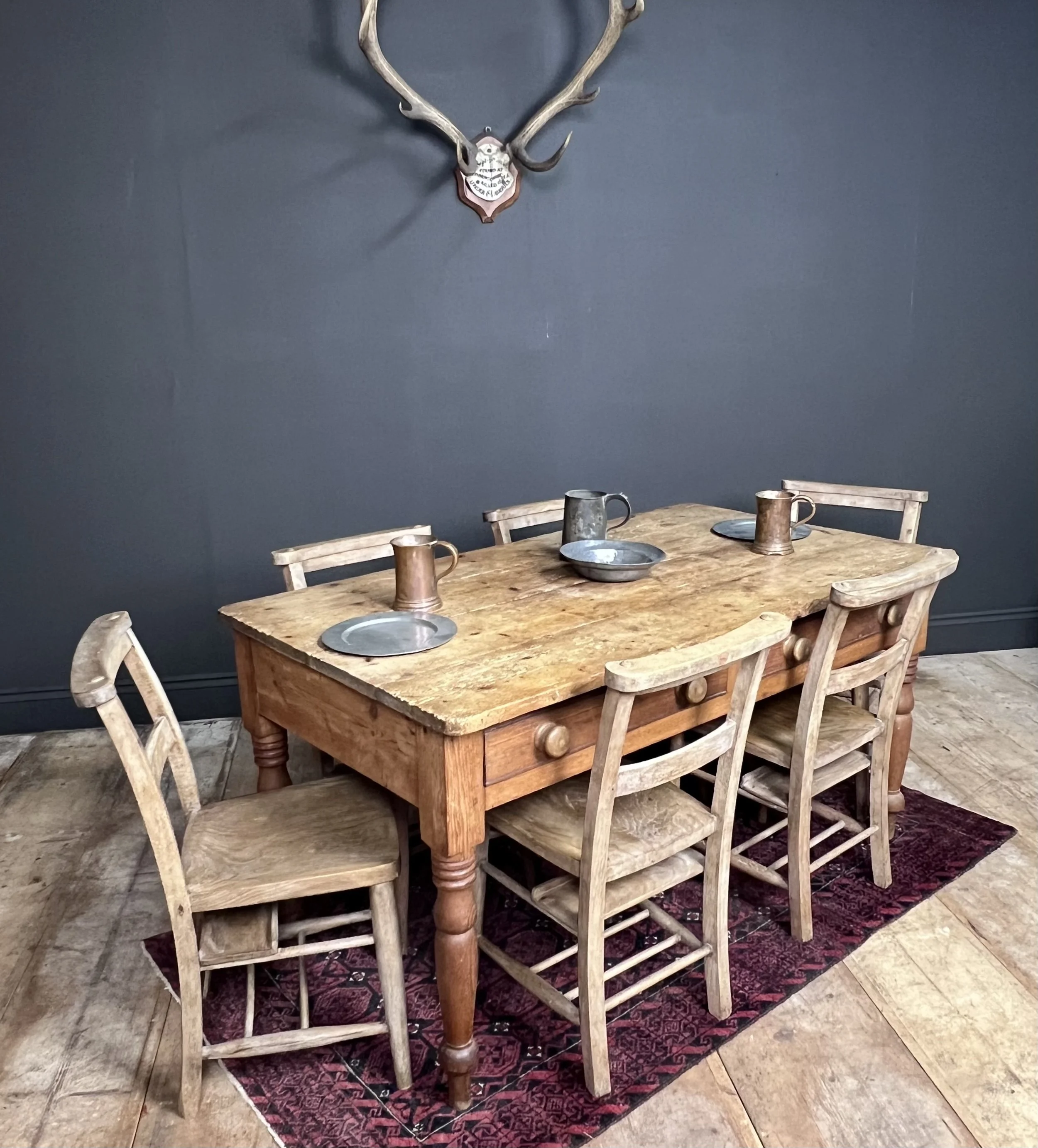Victorian Scrub Top Pine Table