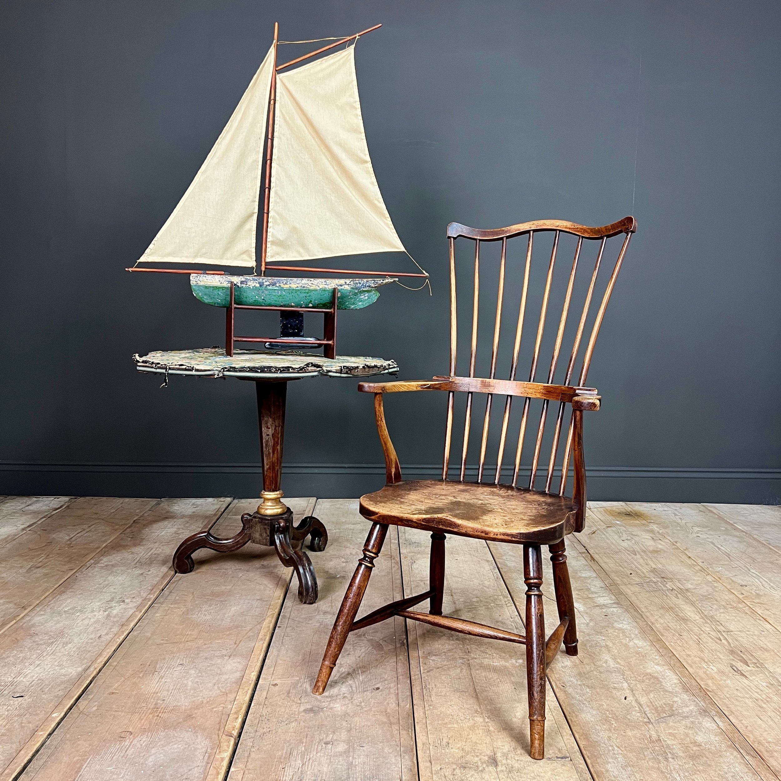 Early 19th Century Combe Back Windsor Chair