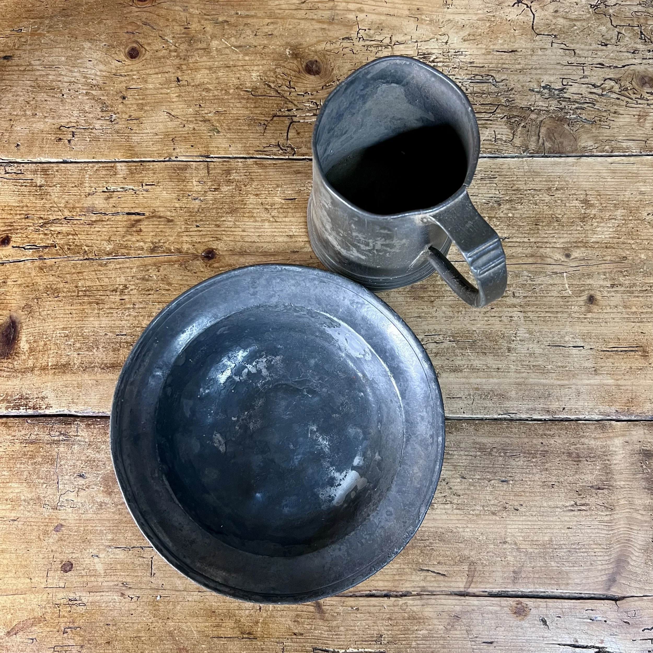 Victorian Scrub Top Pine TableVictorian Scrub Top Pine TableVictorian Scrub Top Pine TableVictorian Scrub Top Pine Table