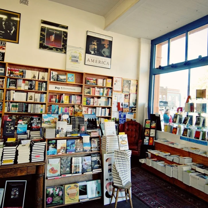 VisitOxford_SquareBooks_1.jpg