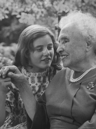 4408-helen-keller-patty-duke.jpeg