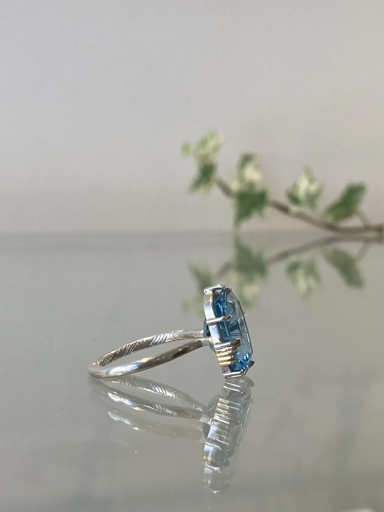 FB77DB63-3AA2-4327-B3CF-2ECA2DF19669