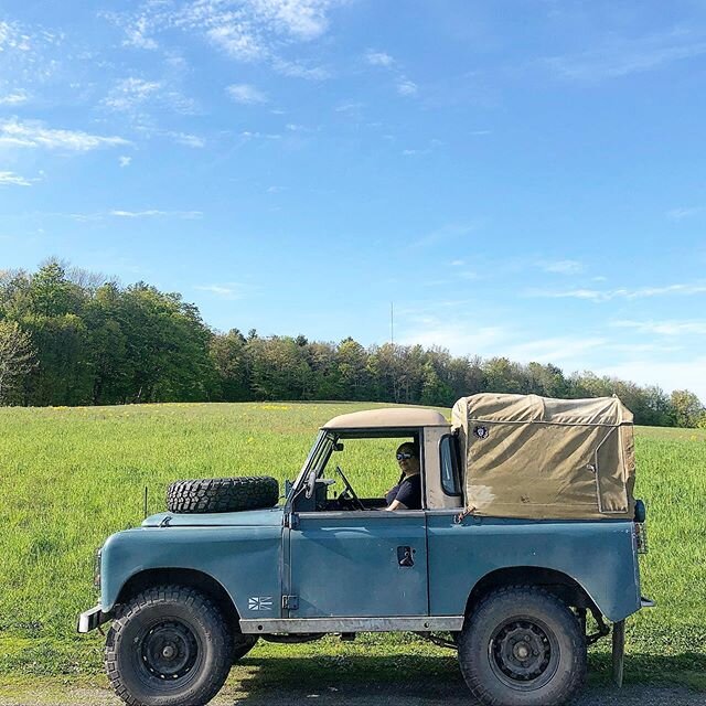 Out partaking in Country Sports with Lady Robin...in the country of course. #countrysports #landrover #landroverseries #serieslandrover #landroverseries3 #landroverseries2 #landroverseries2a #landroverseries1 #landrover88 #landrover90 #landrover109 #