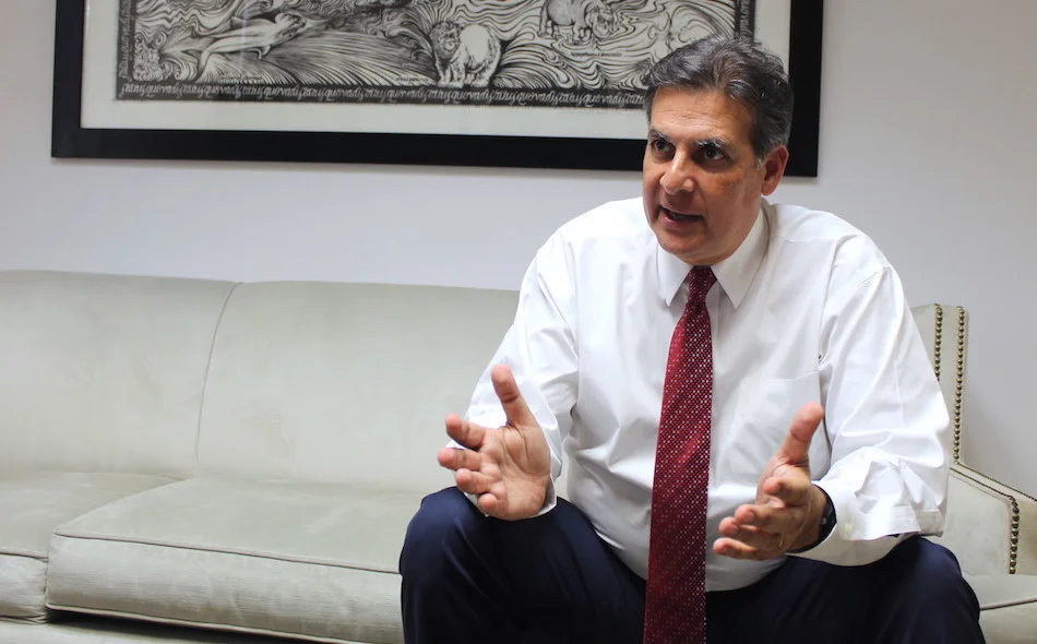 Eduardo Bhatia, senador popular y coautor de la Ley 17-2019. (Víctor Rodríguez-Velázquez / ONCE)