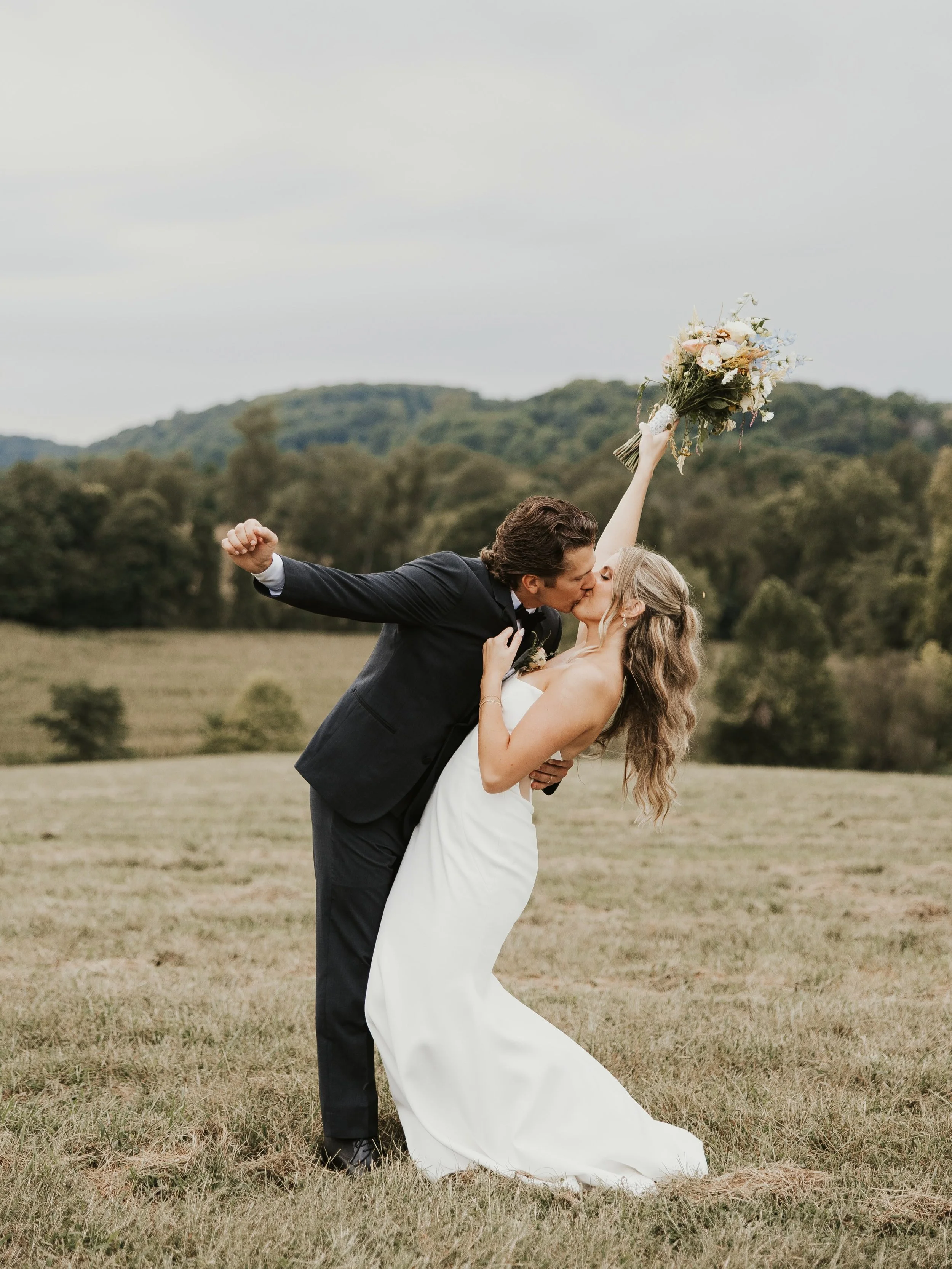 Canon + Hannah Coyle 💌&thinsp;
The Smoker Farm continues to be one of my favorite venues to shoot at! There&rsquo;s beauty around every corner! This day was so much fun &amp; these two are so easy to love!! Here&rsquo;s to the new Mr.+ Mrs. 🎊 &thin