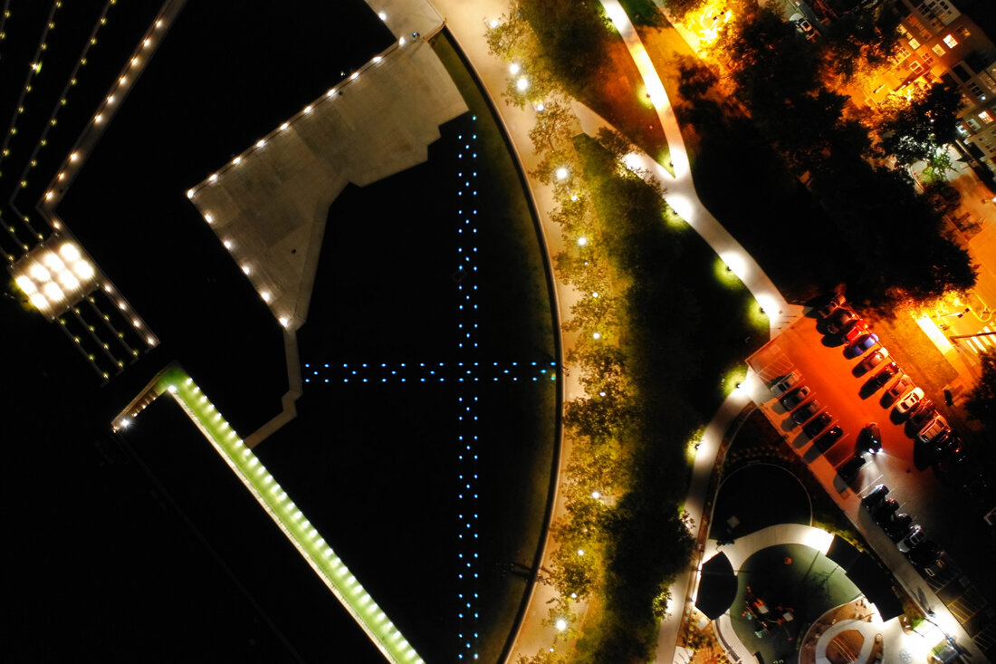 Alessandrini-Mannery-Underwater-aerial-reduced[Velsquiere photo].jpg