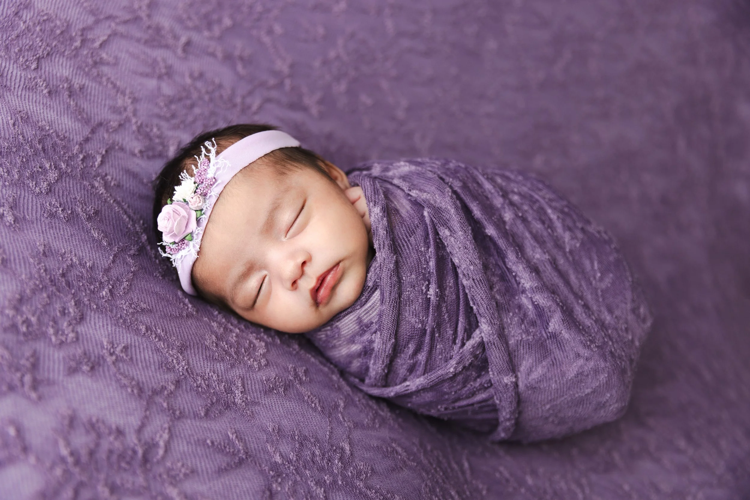 When to book your newborn session