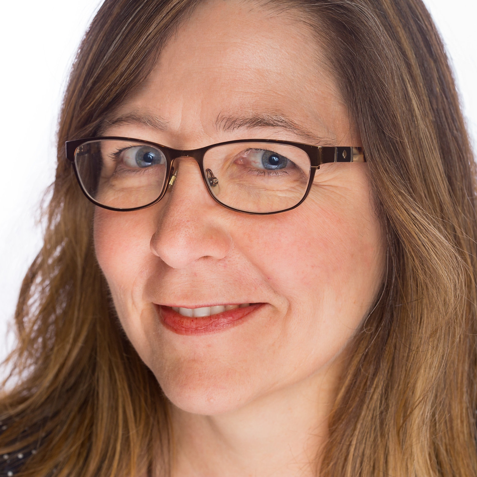kim mac headshot.jpg