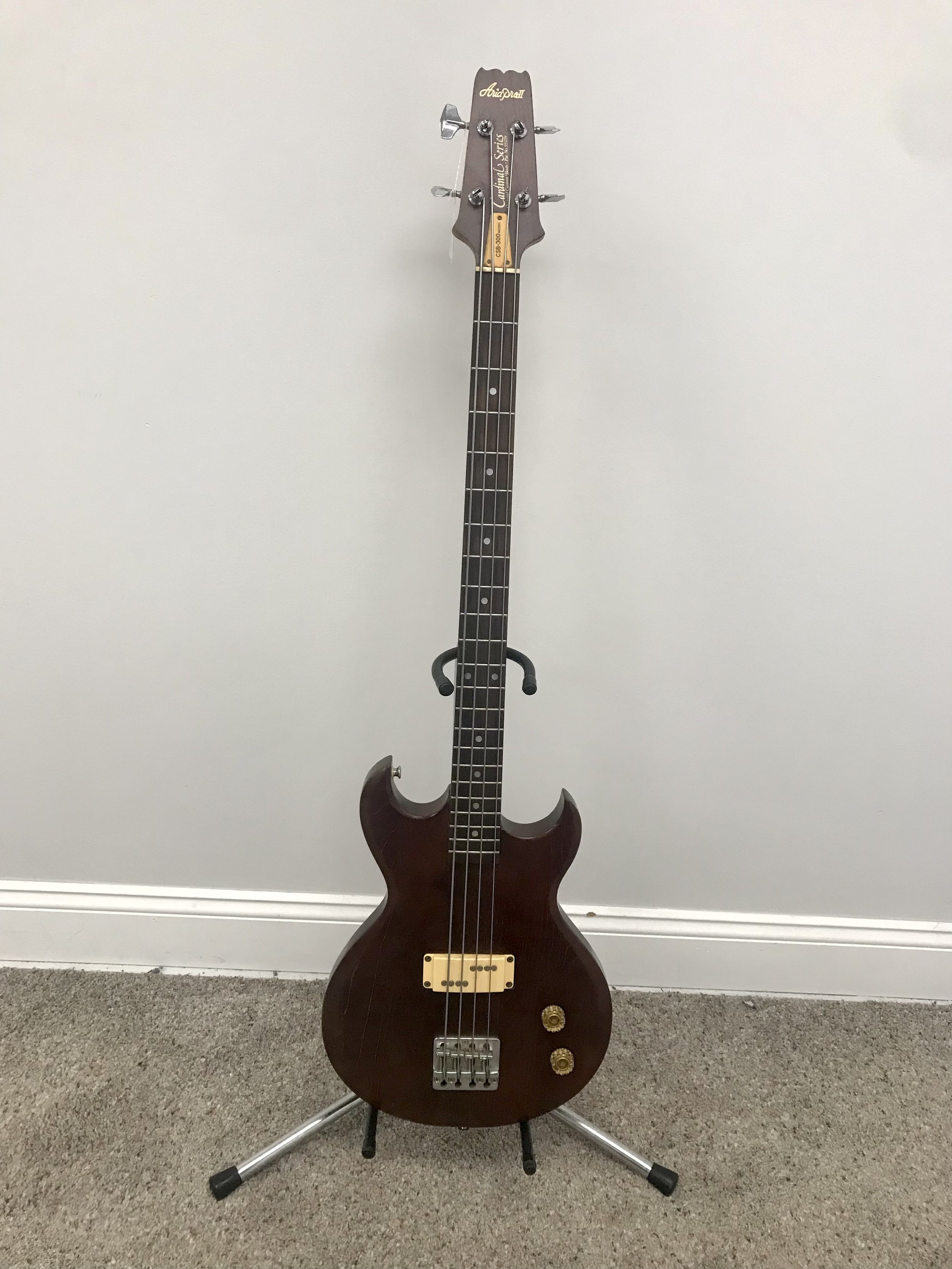 Aria Pro II Bass with case