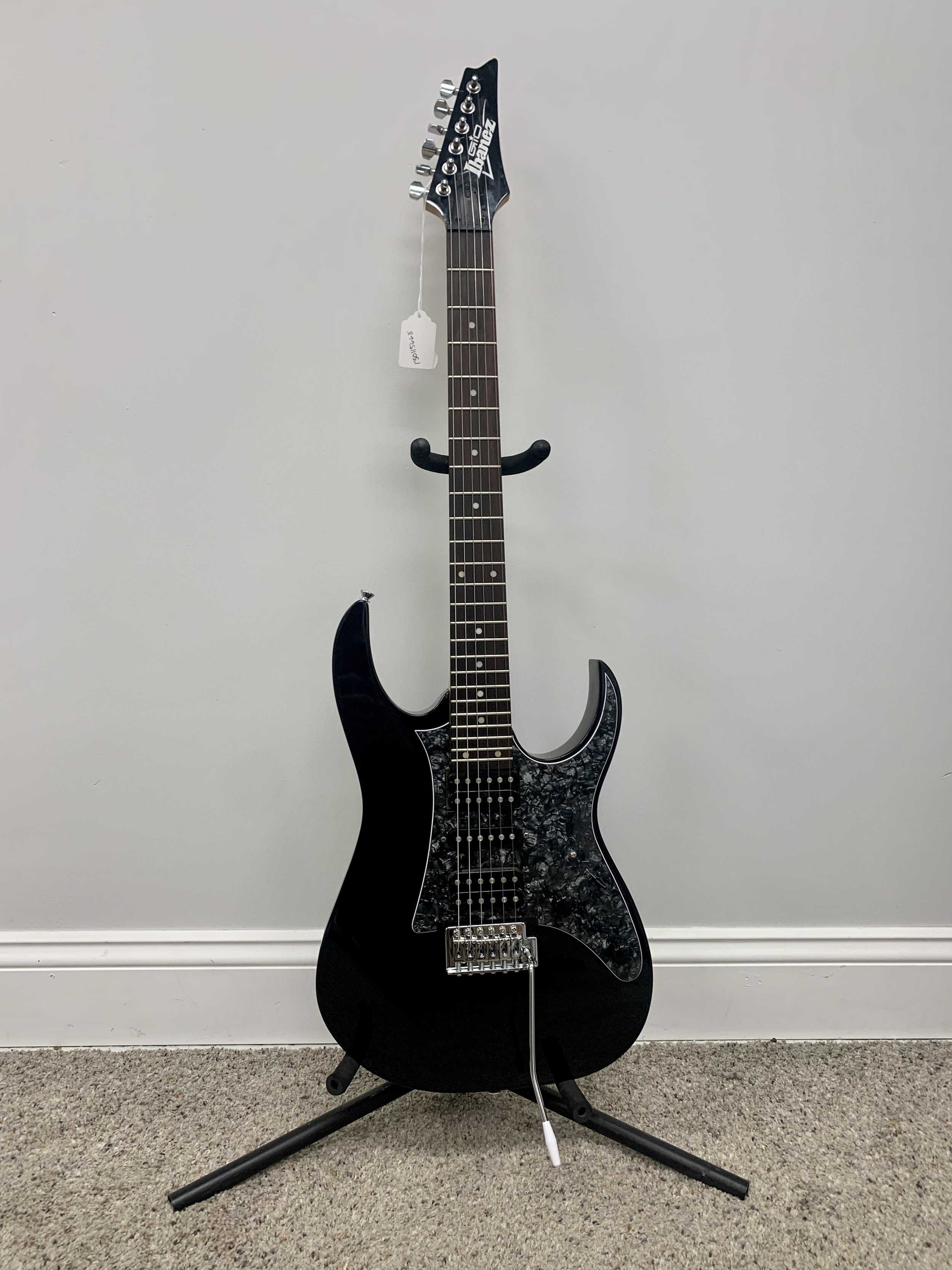 Ibanez G10 w/ gig bag