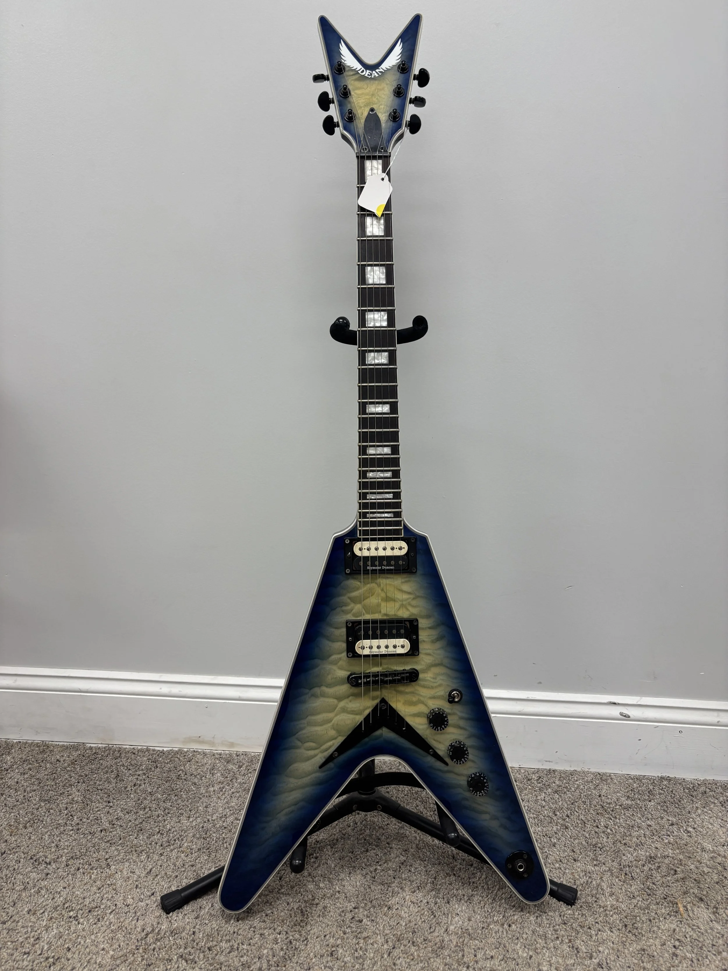 Dean  V Select - Quilted Maple