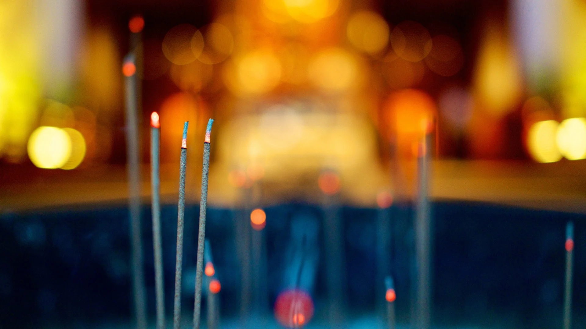 beautiful-chinese-incense-wallpaper-1.jpg