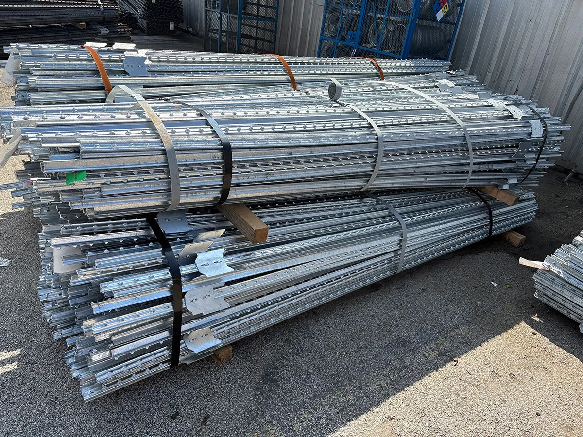 t-posts metal galvanized.jpg