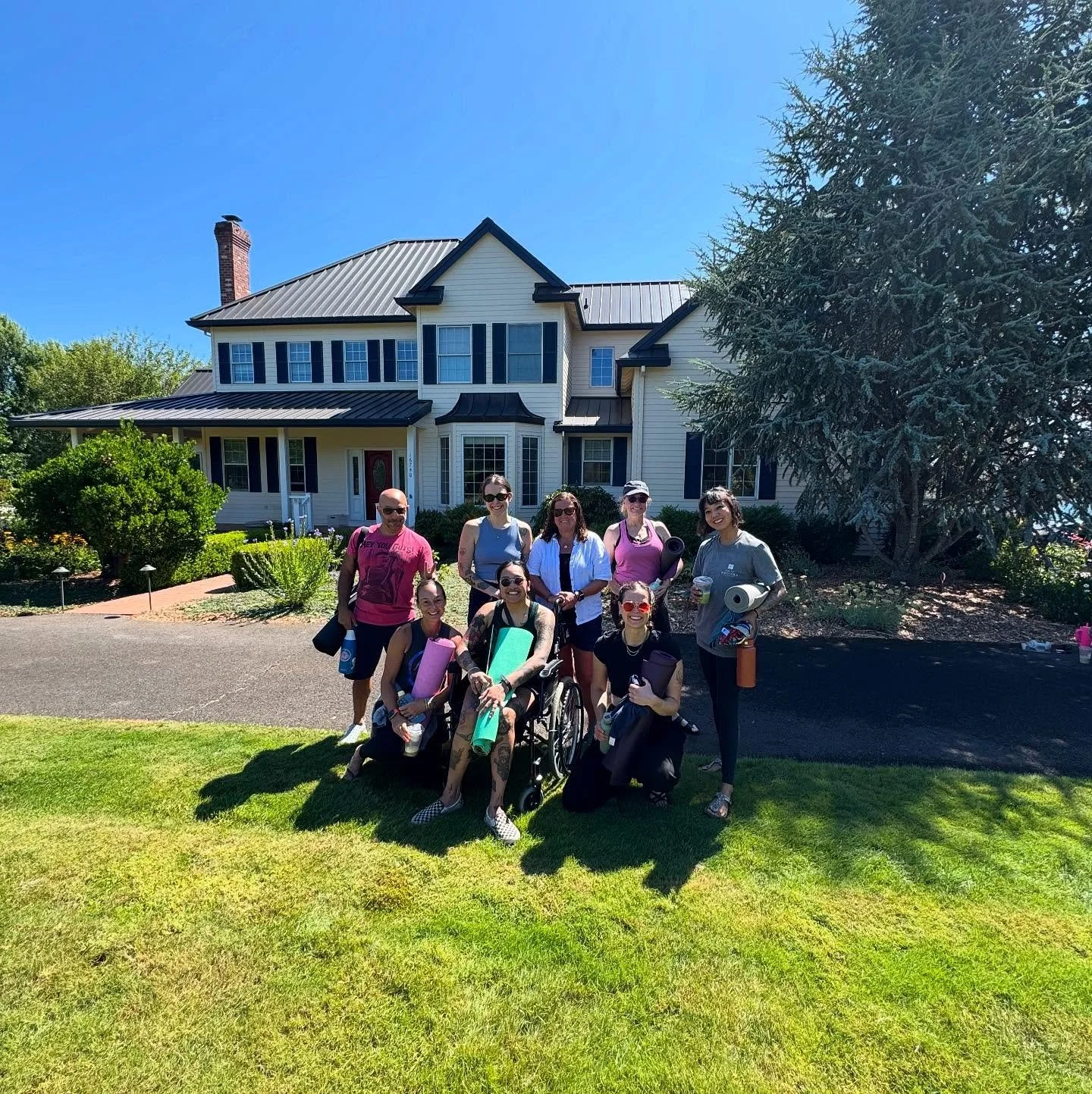 Can you name a better way to start the weekend than flow and wine? Thank you for everyone that came out and flowed with us this morning!🧘🏼&zwj;♀️🍷
#flowlabpdx