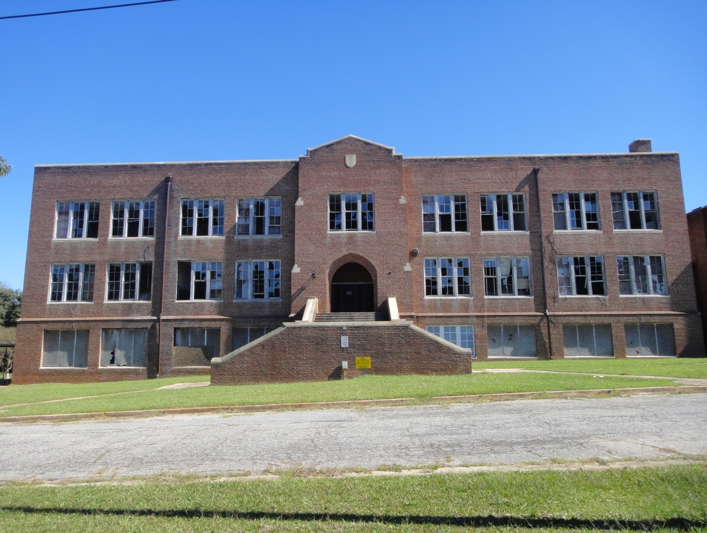 Picture 1_West Elevation of Classroom Bldg.jpg