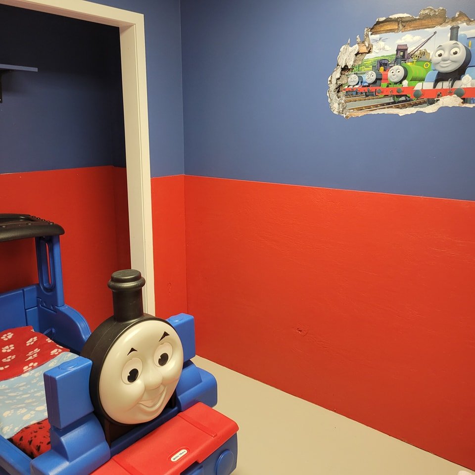 thomas the train suite 1.jpg